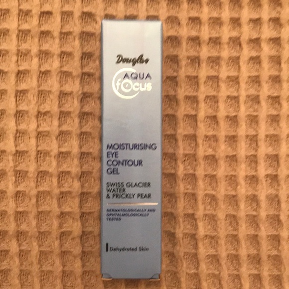 moisturising eye contour gel